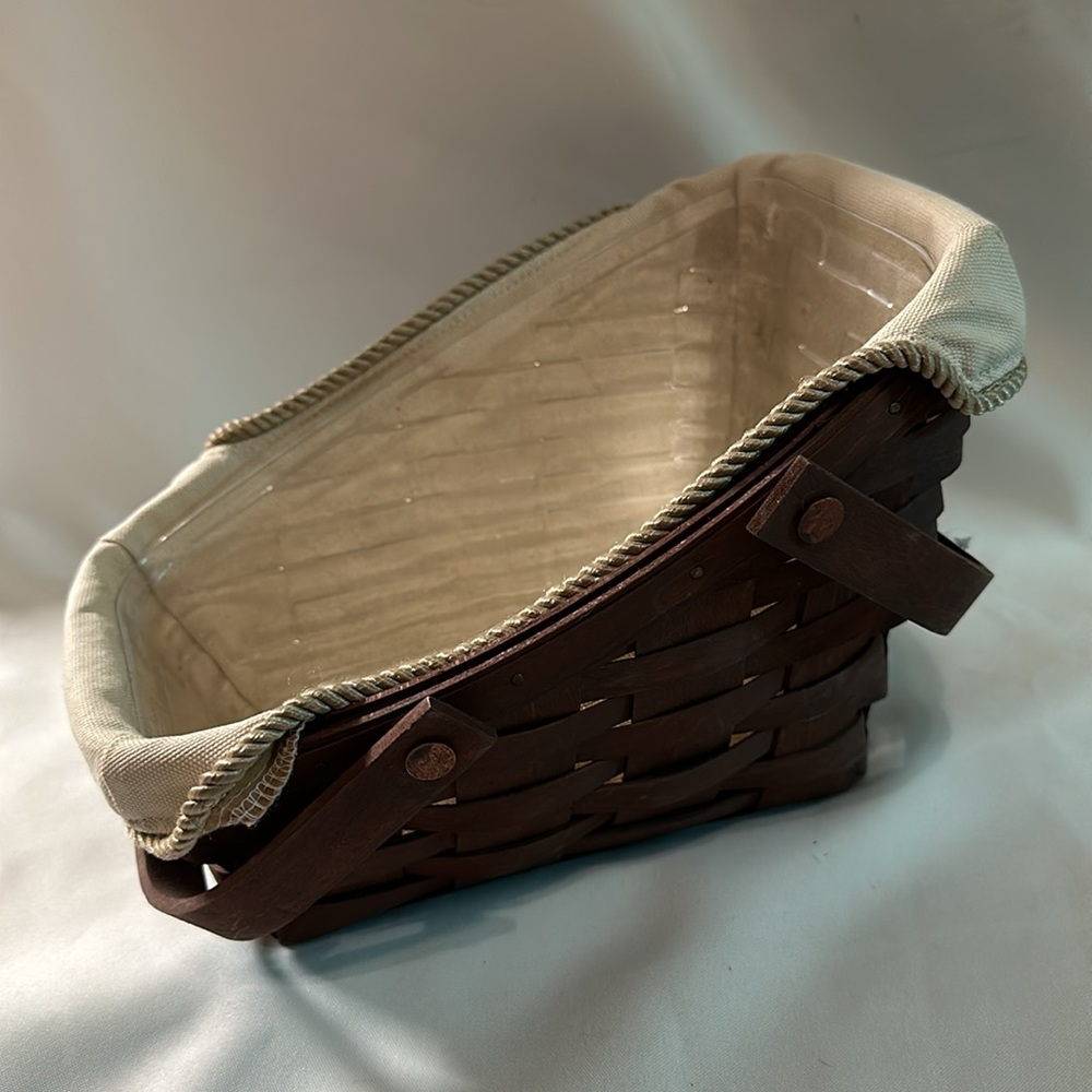 Rich Brown Longaberger Basket 2008 signed with Insert and Cloth - Picture 3 of 6